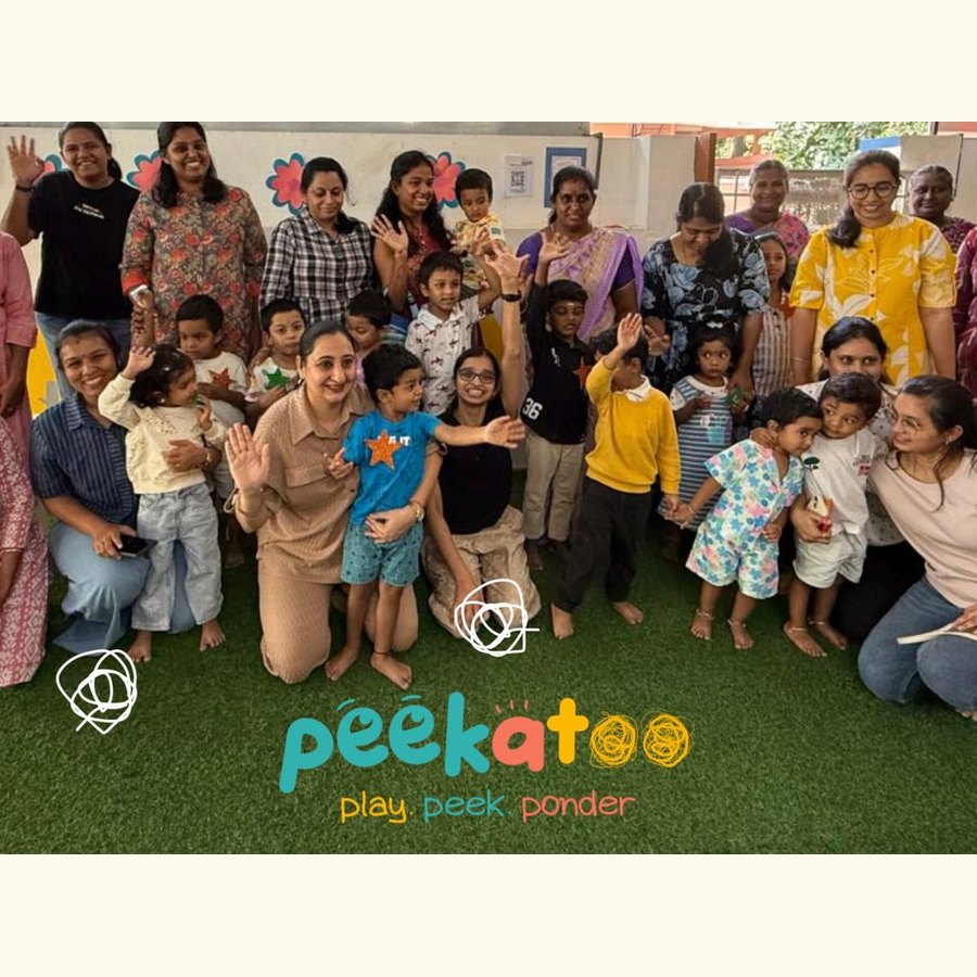 A Peekatoo play session with parents and children